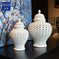 Vente en gros de vase en céramique moderne pour la décoration intérieure design traditionnel décoration extérieure mariage articles décoratifs en porcelaine