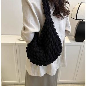 Nuevo Bolso Tote Coreano Plegable con Burbujas, Bolso de Hombro Suave Tipo Nube para Mujer - Product Image 4