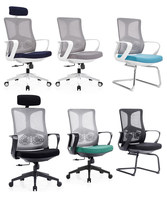 Chaise de conférence ergonomique en maille avec appui-tête réglable, base en forme de traîneau grise, chaise de bureau pour la réception
