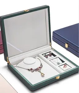 Confezione di portagioie in pelle personalizzata all'ingrosso con Logo braccialetto di orecchini di collana di velluto rosso di lusso per portagioie