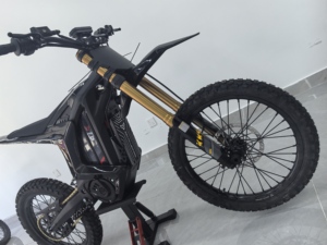 Motocicleta Todoterreno Clouded Leopard con Motor sin Escobillas de 20kw y 72V - Product Image 4