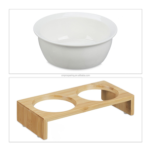 बिल्लियों और छोटे कुत्तों के लिए ऊंचा बांस का कटोरा स्टैंड फीडर दो सिरेमिक कटोरे में उठाया गया कुत्ता बिल्ली का भोजन और पानी का कटोरा शामिल है। - Product Image 4