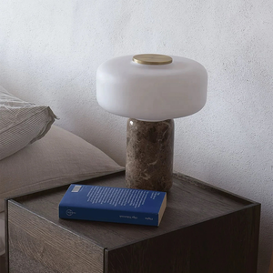 مصباح طاولة LED عصري قابل للشحن وللتعتيم باللمس، مصباح طاولة رخامي فاخر محمول من الزجاج لغرفة النوم والمطعم والبار - Product Image 3