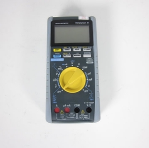 Multimètre numérique Yokogawa TY720 mesure et affiche les valeurs de courant continu et alternatif - Product Image 5