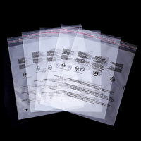Sac transparent auto-adhésif biodégradable pour t-shirts, en PE léger et portable, pour l'emballage de vêtements et de chaussures