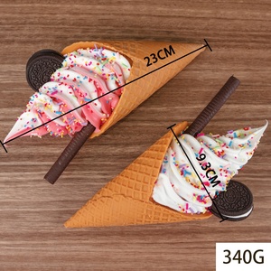 Modèle de simulation Big <span class=keywords><strong>Mac</strong></span>, cornet de crème glacée croustillant avec décoration de fruits - Product Image 4