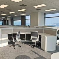 LIWEI Poste de travail modulaire moderne personnalisé, table de travail commerciale, cloisons, cubicle pour usage de bureau, design en bois, cadre en aluminium
