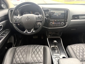 Autos Usados 2019 2020 Mitsubishi Outlander 2.0L Autos Baratos SUV de 7 Plazas, Casi Nuevos, Bajo Kilometraje, Ahorro de Combustible, Autos de <span class=keywords><strong>Segunda</strong></span> <span class=keywords><strong>Mano</strong></span> - Product Image 5