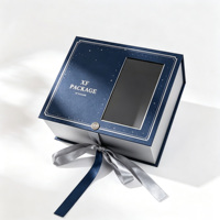 Boîte cadeau personnalisée avec couvercle magnétique à rabat, fenêtre et ruban satiné, emballage cadeau de luxe recyclable pour événements commerciaux et cadeaux de fêtes