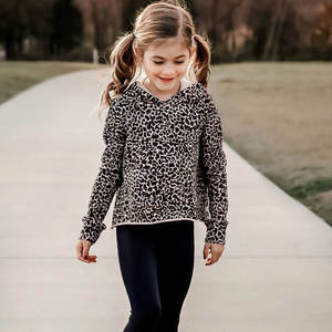 Nuovi Arrivi Moda Famiglia Set Coordinato Abbigliamento Invernale per Sorelle Bambine con Felpa con Cappuccio Outfit Coordinati Mamma e Figlia - Product Image 4