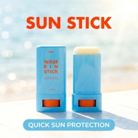 Stick solaire portable bleu clair, baume de protection solaire non collant, format mini de poche, facile à ouvrir pour les trajets quotidiens