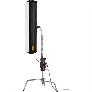 Luz de Video Portátil <span class=keywords><strong>Godox</strong></span> AT200Bi KNOWLED, <span class=keywords><strong>Tubo</strong></span> <span class=keywords><strong>LED</strong></span> Bicolor de 2700K-8500K, Control Remoto Inalámbrico de 2.4 GHz, IP65 Resistente al Polvo y al Agua - Product Image 3
