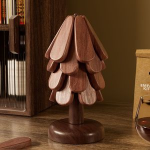 Posavasos de madera maciza con forma de árbol de Navidad, tapete aislante del calor para uso en mesas, cuencos y ollas - Product Image 1