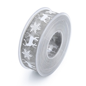 2.5CM Largeur Festive Noël Ruban Polyester <span class=keywords><strong>Organza</strong></span> avec <span class=keywords><strong>Flocon</strong></span> <span class=keywords><strong>De</strong></span> <span class=keywords><strong>Neige</strong></span> Cerf Motif pour Boîte Cadeau Décoration Pendant La Saison Des Vacances - Product Image 3