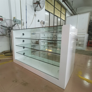 ตู้รองเท้าประตูกระจกหรูหรา V-DONE มีสีที่ปรับแต่งได้และขนาดที่กำหนดเองสำหรับตู้โชว์ไก่ทอดและตู้โชว์เครื่องประดับ - Product Image 5