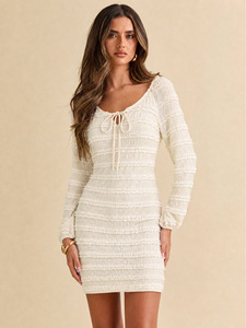 Nouvelle robe texturée à col en U pour femmes, avec liens, dos nu, taille cintrée, jupe moulante amincissante - Product Image 3