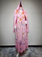 Ensemble Abaya ouverte à imprimé floral tendance avec foulard, nouvelle collection de robes élégantes islamiques du Moyen-Orient de Dubaï pour femmes 2026