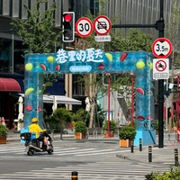 Arche gonflable carrée en PVC transparent bleu en forme de glaçon avec fruits, imperméable et anti-UV, pour publicité estivale