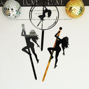 ตัวตกแต่งเค้กนักเต้นโพลแดนเซอร์รูปน้ำผึ้งและน้ำตาลหวาน สไตล์อินส์ สำหรับตกแต่งงานวันเกิด - Product Image 3