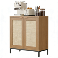 Buffet en bois moderne avec portes décorées en chêne et rotin, étagères réglables, meuble de rangement, bar à café, armoire de cuisine