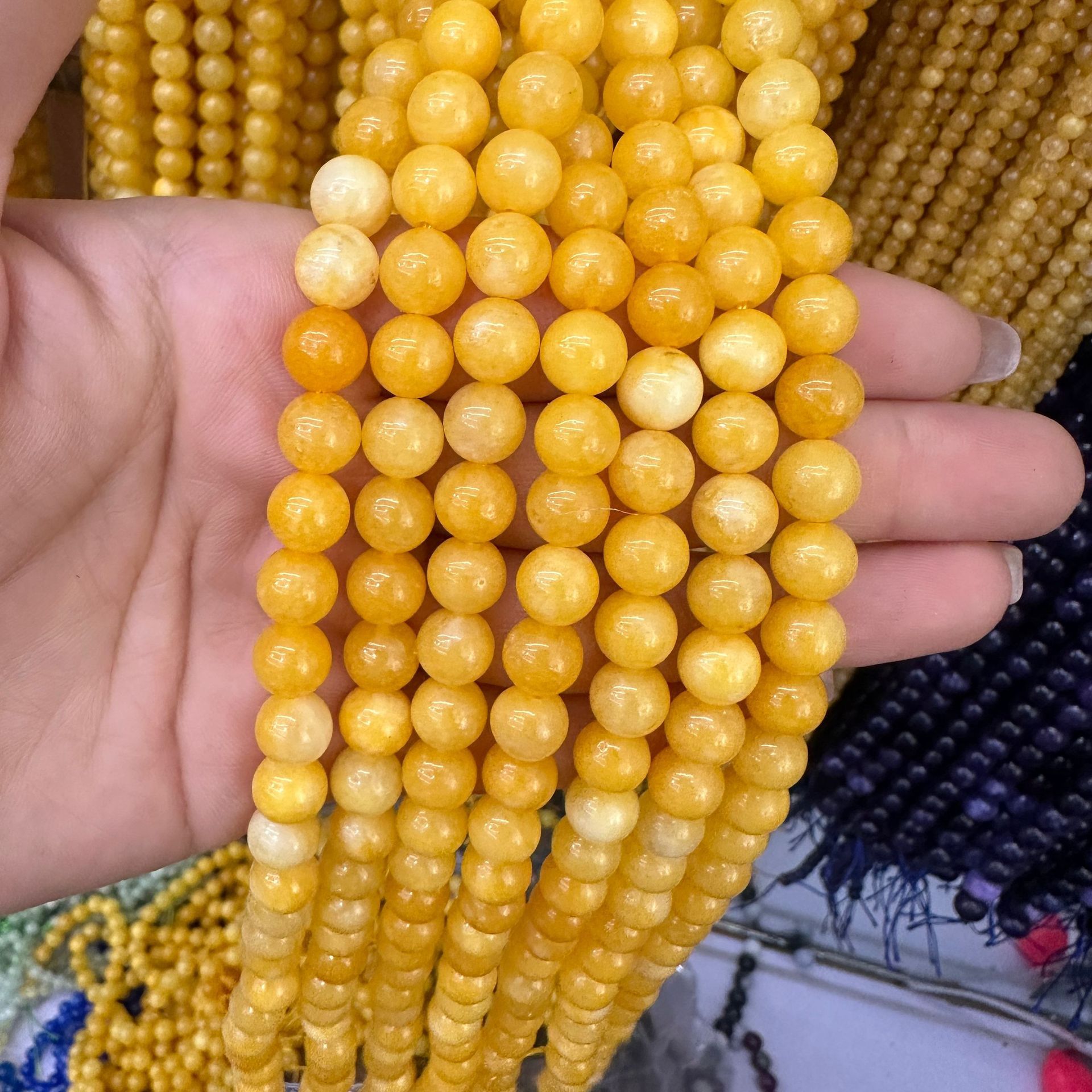 Jaune