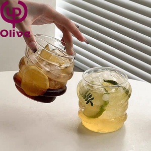 Vaso de vidrio para jugo de leche y té soplado a mano, taza de agua de bebida, taza de café con leche transparente de vidrio de borosilicato redondo <span class=keywords><strong>Irregular</strong></span> para regalo - Product Image 4