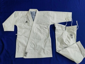 Toile de haute qualité WKF karaté <span class=keywords><strong>KATA</strong></span> Gi uniforme de karaté <span class=keywords><strong>kimono</strong></span> vêtements pour l'entraînement et la compétition - Product Image 2