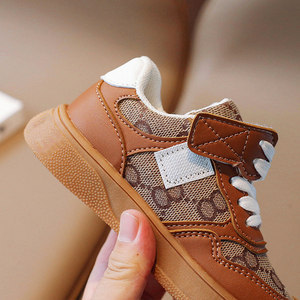 Новинка, Детская школьная обувь, низкий минимальный размер, унисекс фирменная обувь на мягкой подошве, дышащие Нескользящие повседневные кроссовки с застежкой-липучкой, JYM - Product Image 3