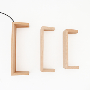 Cornice per foto in acrilico in legno a forma di U illuminata con cornice per foto in legno con base luminosa a LED - Product Image 5