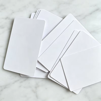 Tarjeta de Membresía Inteligente RFID de PVC Blanca Personalizable, Doble Frecuencia 13.56MHz/125kHz, Impermeable, para Negocios, Hoteles, con Impresión de Código QR