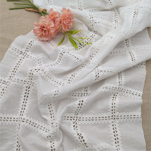 Encaje Francés Elegante y Duradero 100% Algodón Soluble en Agua, Bordado Geométrico Tradicional de Lujo Vintage para Textiles del Hogar - Product Image 5