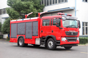 Camion de pompiers multifonctionnel diesel Howo 6 places, avec réservoir d'eau, mousse et poudre sèche - Product Image 5