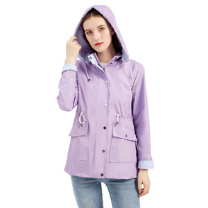 Manteau Femme Vente en Gros Nouvelle Collection Automne/Hiver Coupe-Vent à Capuche Amovible et Fermeture Éclair Grande Taille pour Pluie - Product Image 1