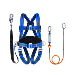 Arnés <span class=keywords><strong>de</strong></span> Poliéster <span class=keywords><strong>de</strong></span> Cuerpo <span class=keywords><strong>Completo</strong></span> - Protección Anticaídas <span class=keywords><strong>de</strong></span> Talla Universal con Diseño Protector - Product Image 1