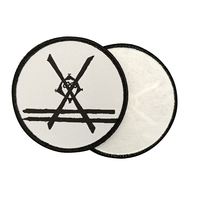 Écussons tissés à coudre avec logo personnalisé OEM badges ronds en tissu en forme de fleur et de coeur pour vêtements et accessoires de chapeau