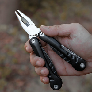 OEM personalizable 13 en 1 multiherramienta multifunción Camping alicates plegables con abrebotellas 13 en 1 multiherramienta cuchillo y alicates - Product Image 4