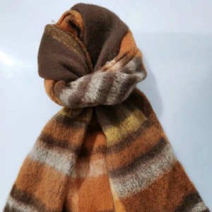 Bufanda de lana colorida para mujer en invierno, nuevo chal de moda y cálido, bufanda de felpa <span class=keywords><strong>Mahai</strong></span> de sensación de gama alta - Product Image 2