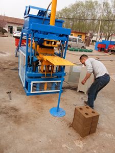 Machine de fabrication de bloc creux de pavage de <span class=keywords><strong>brise</strong></span> - Product Image 4