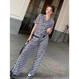 Completo Casual da Donna Stile Street Fashion, Novità Autunno Inverno, con Stampa Lettera D, Abbigliamento Quotidiano Traspirante, Set 2 Pezzi con Pantaloncini - Product Image 3