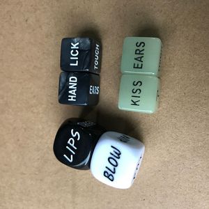Jeu de <span class=keywords><strong>dés</strong></span> romantiques et coquins pour couples, <span class=keywords><strong>dés</strong></span> amusants qui brillent dans le noir pour adultes - Product Image 3