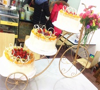 Support à gâteau de mariage en fer multicouche en forme de vélo à 3 niveaux, présentoir à desserts en métal pour fête de mariage