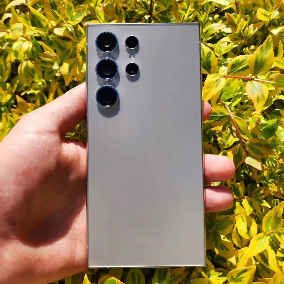 สีเทาไทเทเนียม