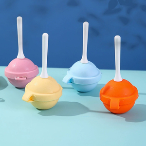 Moule à glace et sorbetière avec grille à glace, réutilisable, portable, flexible, pour usage domestique, bloc de mélange pour whisky, sucette, en silicone+PP - Product Image 1