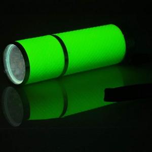 <span class=keywords><strong>9</strong></span> LED Cao Su Kim Loại Glow In The Dark An Ninh Torch Led Tactical Xách Tay Mạnh Mẽ Đèn Pin Chống Thấm Nước Với Dây Buộc - Product Image 6