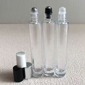 Rollo de hierba de vidrio transparente redondo inferior de base pesada de 10 ML en botella de Perfume con rodillo de acero inoxidable y tapa negra - Product Image 3
