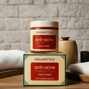 Mascarilla Facial Indumrittika Antiacné con Control de Grasa para una Purificación Profunda de la Piel, Textura Suave y un Brillo Natural Diario - Product Image 3