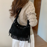 Sac à bandoulière Hobo vintage en daim style bohème, multi-couches, avec franges et rivets étoiles, pour femme, idéal pour les voyages, les vacances et le quotidien