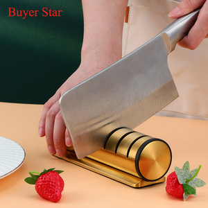 Afilador de cuchillos Manual para el hogar de acero inoxidable Afilador de cuchillos profesional de mano de cocina de 3 etapas hecho con acero de tungsteno - Product Image 3