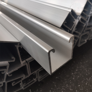 41*41mm <span class=keywords><strong>Besca</strong></span> Unistrut tipo Proveedor de canales de puntal con lista de precios canal de puntal Unistrut Strut Channel - Product Image 2