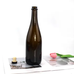 コルク蓋付き750ml琥珀色のガラスワインボトル環境にやさしい産業用アプリケーションが販売中